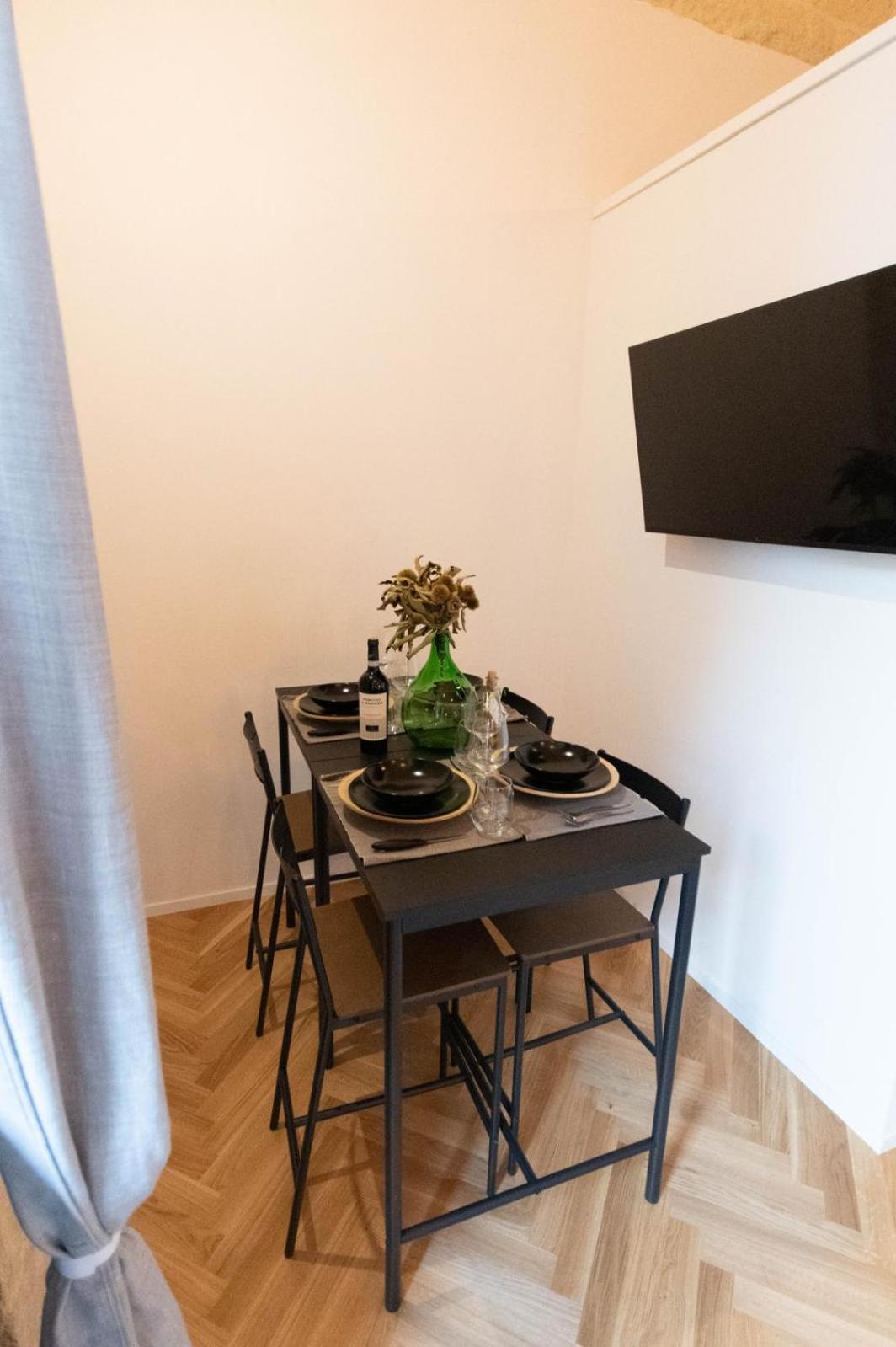 Centro Storico Rooms & Suites Манфредония Екстериор снимка