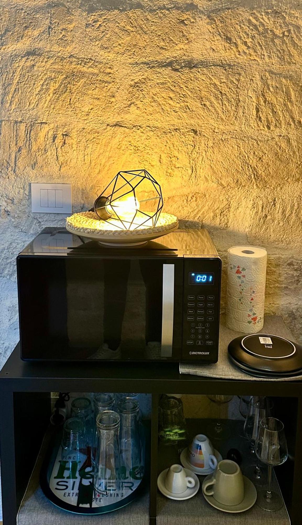 Centro Storico Rooms & Suites Манфредония Екстериор снимка